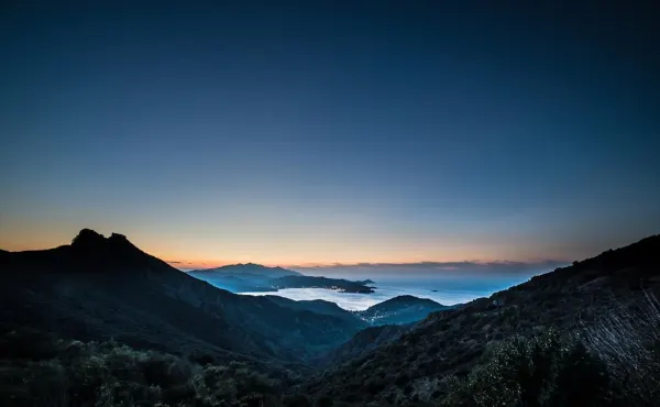 Marciana; dalla Fortezza Pisana lo sguardo sul Volterraio