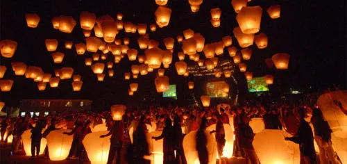 Notte Bianca con lancio mongolfiere a Marina di Campo