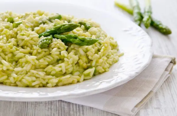 Auguri di buona Pasqua con Slow Food