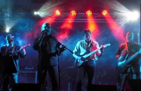 Concerto Tributo ai Pink Floyd con la Fleeting Glimpse Band