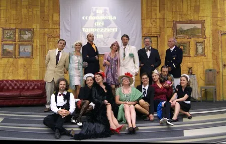 La Compagnia dei Tappezzieri in "Il Vizietto"