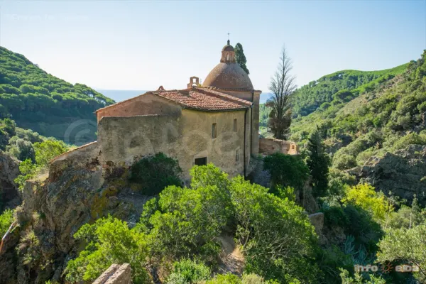Walking Festival Elba- “Napoleone e i monti che incorniciano il Santuario” 