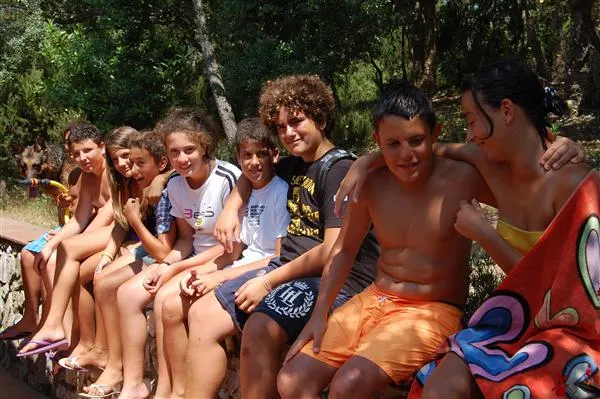 CAMPI ESTIVI Lingue - Vela - Musica - Natura - PER GIOVANI 10 - 15 ANNI
