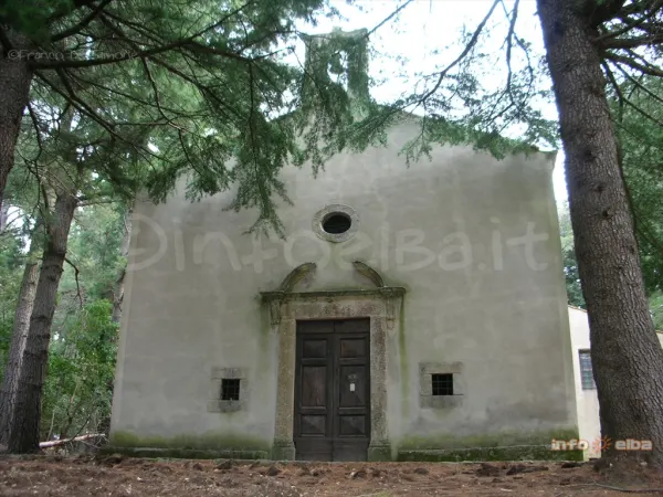 Il borgo tra i castagni e l'eremo di San Cerbone 