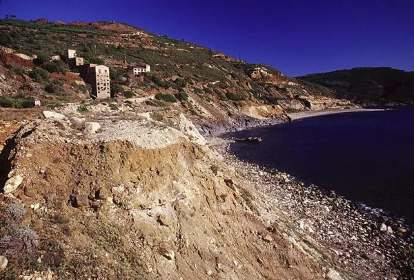 Al centro della Terra 
