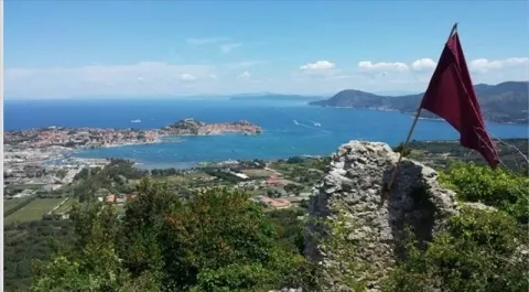 Tradizionale ascensione al Colle di Santa Lucia