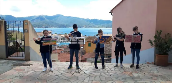 Cosmopoli tra musica storia e danza