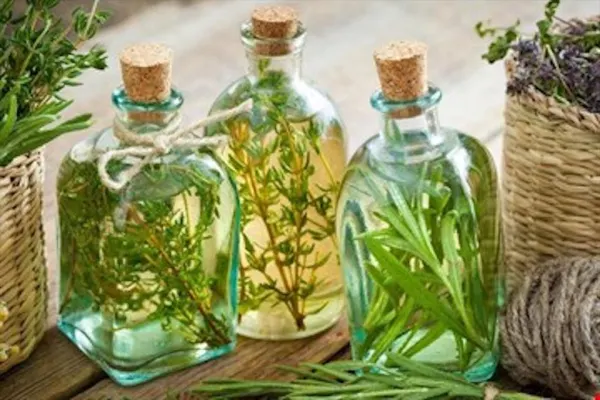 Autoproduzione Olio e Aceto Aromatizzati