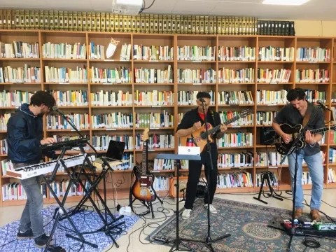 B.Music - Interiorama