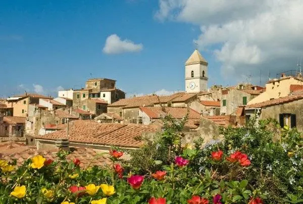 Il giro delle sette chiese a Capoliveri