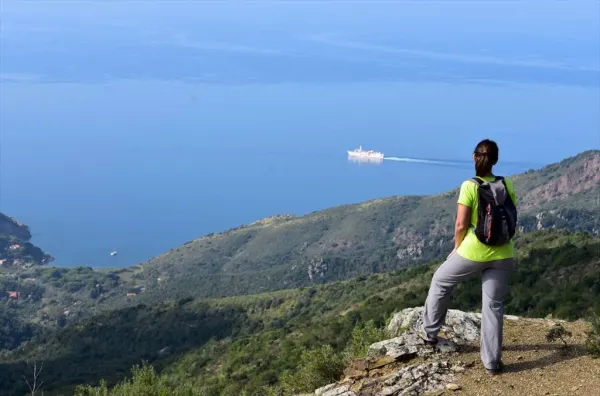 Trekking sul Monte Serra e osservazione dei rapaci