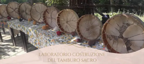 Laboratorio artigianale di costruzione del tamburo sacro 